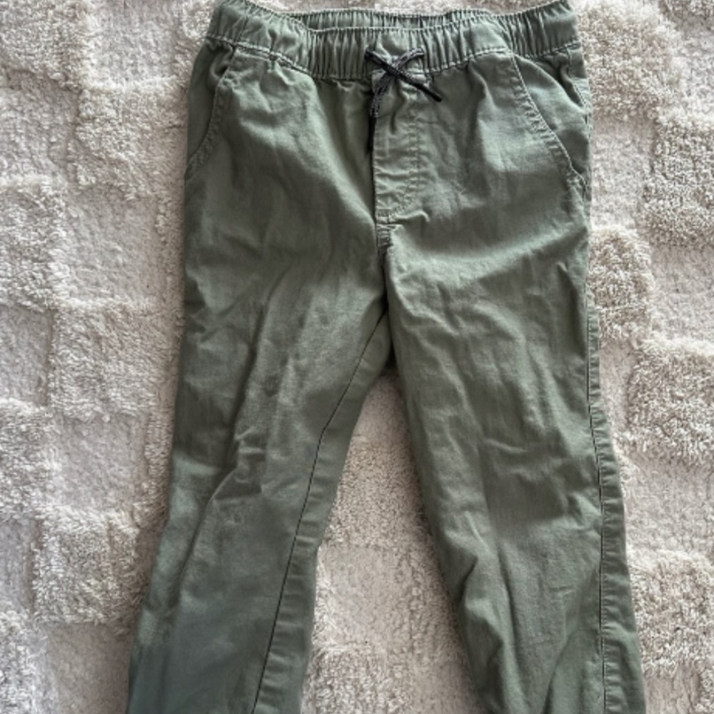 Gap 5t boys light green pants